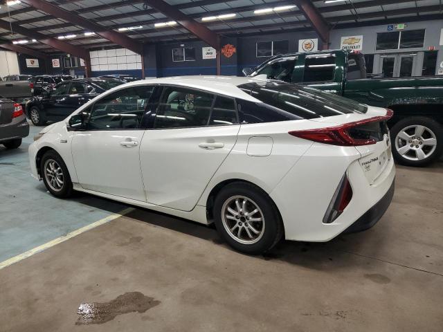 JTDKARFP5H3041393 - 2017 TOYOTA PRIUS PRIM WHITE photo 2