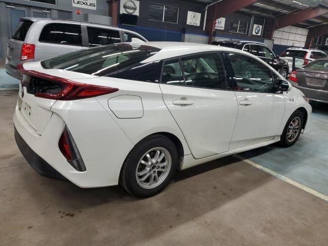 JTDKARFP5H3041393 - 2017 TOYOTA PRIUS PRIM WHITE photo 3