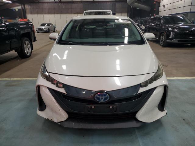 JTDKARFP5H3041393 - 2017 TOYOTA PRIUS PRIM WHITE photo 5