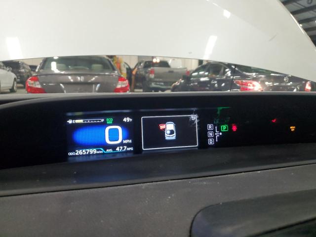 JTDKARFP5H3041393 - 2017 TOYOTA PRIUS PRIM WHITE photo 9