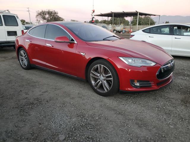 5YJSA1H19EFP52863 - 2014 TESLA MODEL S RED photo 4