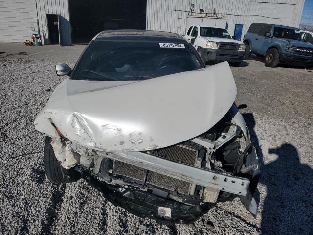 JTKJF5C75FJ005439 - 2015 TOYOTA SCION TC თეთრი ფოტო 5