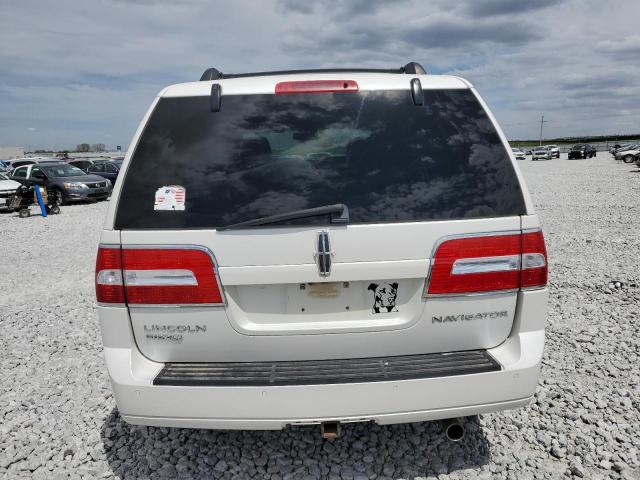 5LMJJ2J54BEJ08644 - 2011 LINCOLN NAVIGATOR 白色 照片 6
