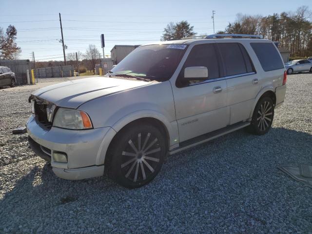 2005 LINCOLN NAVIGATOR, 