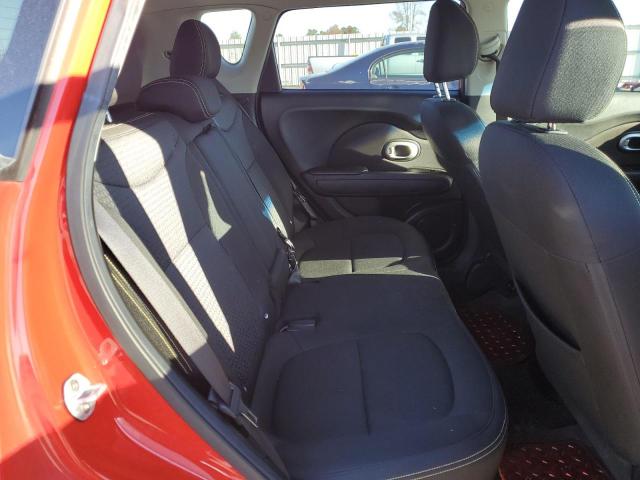 KNDJP3A52G7865355 - 2016 KIA SOUL + RED photo 11