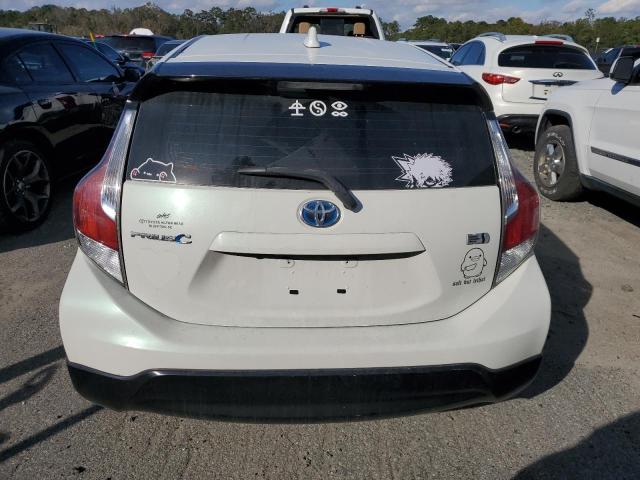 JTDKDTB38H1593361 - 2017 TOYOTA PRIUS C 白色 照片 6