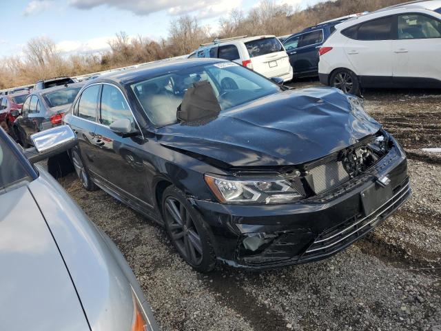 1VWDT7A38HC048895 - 2017 VOLKSWAGEN PASSAT R-LINE შავი ფოტო 4