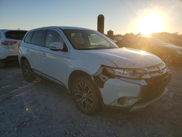 JA4AD3A32GZ037215 - 2016 MITSUBISHI OUTLANDER SE Weiß Foto 4