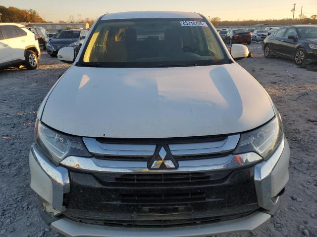 JA4AD3A32GZ037215 - 2016 MITSUBISHI OUTLANDER SE Weiß Foto 5