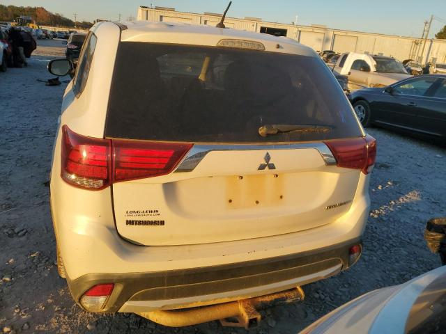 JA4AD3A32GZ037215 - 2016 MITSUBISHI OUTLANDER SE Weiß Foto 6