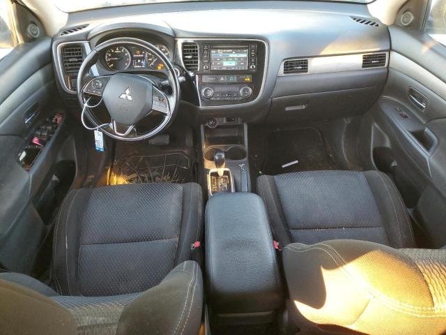 JA4AD3A32GZ037215 - 2016 MITSUBISHI OUTLANDER SE Weiß Foto 8