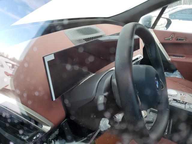 WB523CF04SCT20220 - 2025 BMW IX XDRIVE50 BLACK photo 9