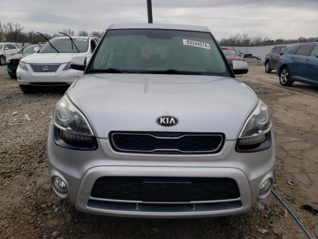KNDJT2A67D7518128 - 2013 KIA SOUL + SILVER photo 5