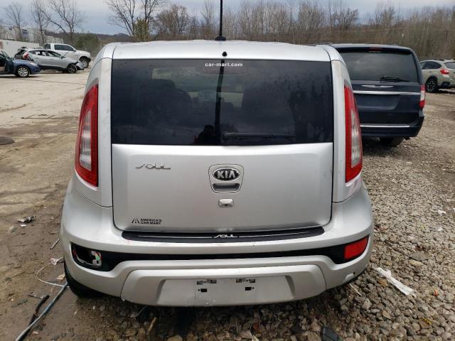 KNDJT2A67D7518128 - 2013 KIA SOUL + SILVER photo 6