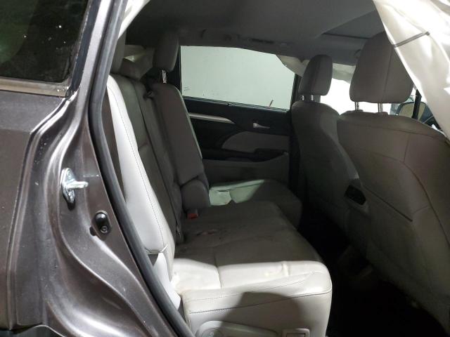 5TDJKRFH6GS285942 - 2016 TOYOTA HIGHLANDER XLE GRAY photo 11