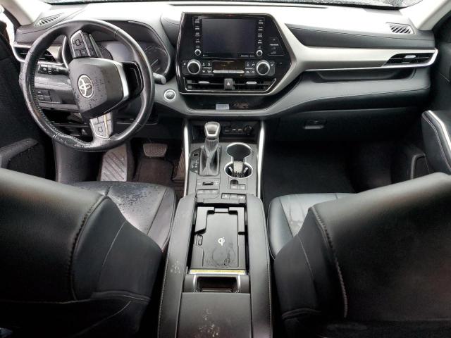 5TDGZRBH0LS015997 - 2020 TOYOTA HIGHLANDER XLE BLACK photo 8