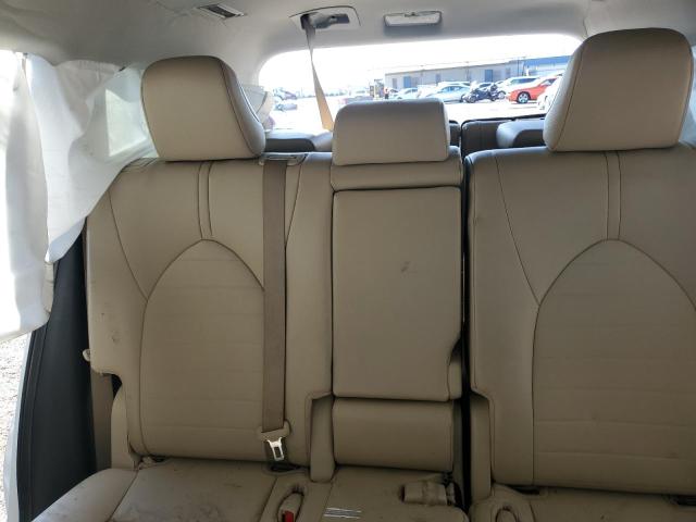 5TDGZRAH8NS546532 - 2022 TOYOTA HIGHLANDER XLE WHITE photo 10