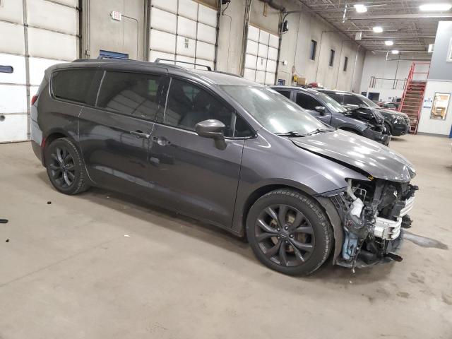 2C4RC1BG9JR165177 - 2018 CHRYSLER PACIFICA TOURING L GRAY photo 4