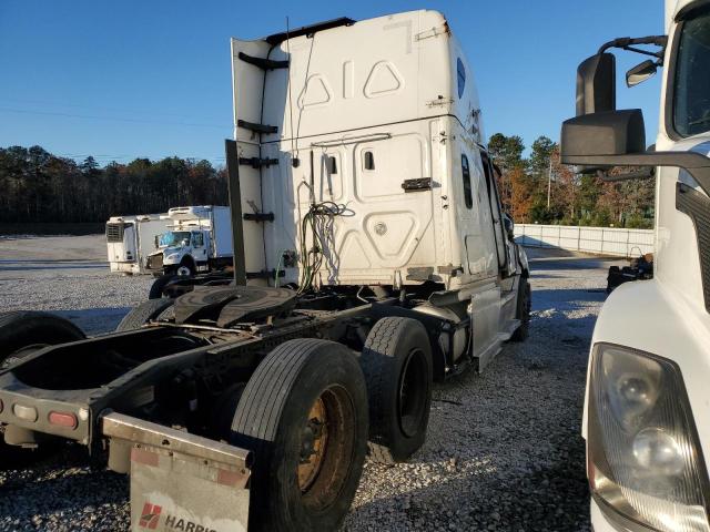 3AKJHHDR2MSMZ8529 - 2021 FREIGHTLINER CASCADIA 1 WHITE photo 4
