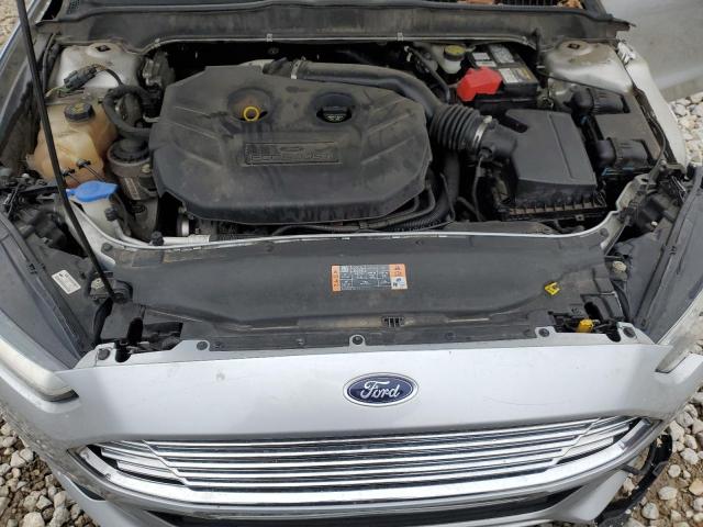 3FA6P0T9XGR241130 - 2016 FORD FUSION SE SILVER photo 11