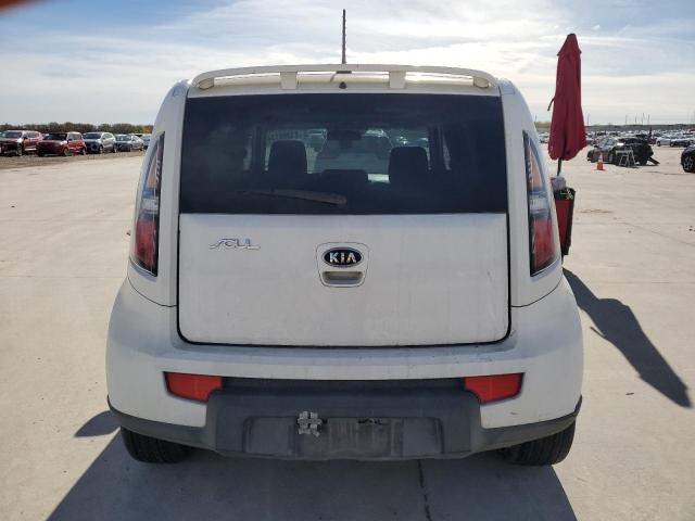 KNDJT2A25A7043555 - 2010 KIA SOUL + WHITE photo 6