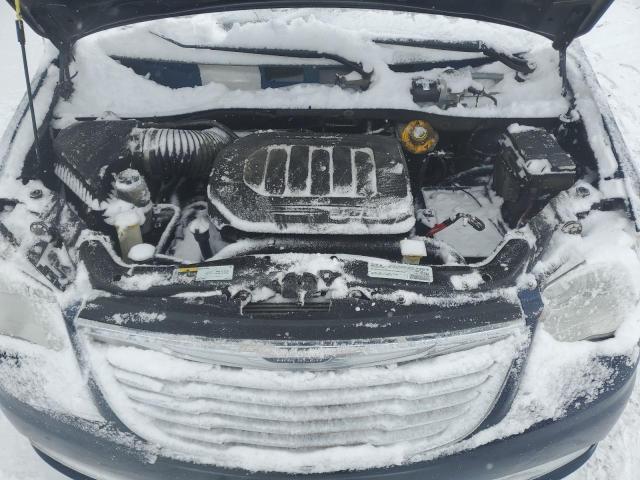 2C4RC1CG2FR697053 - 2015 CHRYSLER TOWN & COU TOURING L BLUE photo 12