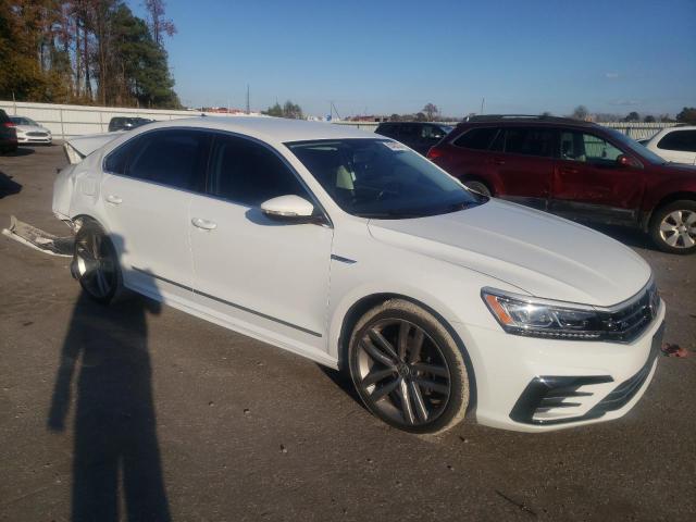 1VWDT7A36HC072435 - 2017 VOLKSWAGEN PASSAT R-LINE Սպիտակ լուսանկար 4
