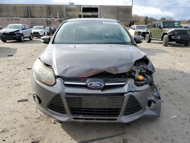 1FADP3N26EL396844 - 2014 FORD FOCUS TITANIUM GRAY photo 5