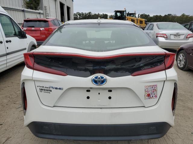 JTDKARFP3H3000485 - 2017 TOYOTA PRIUS PRIM WHITE photo 6