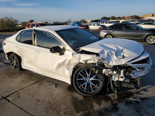 4T1G11AK0PU821678 - 2023 TOYOTA CAMRY SE NIGHT SHADE WHITE photo 4