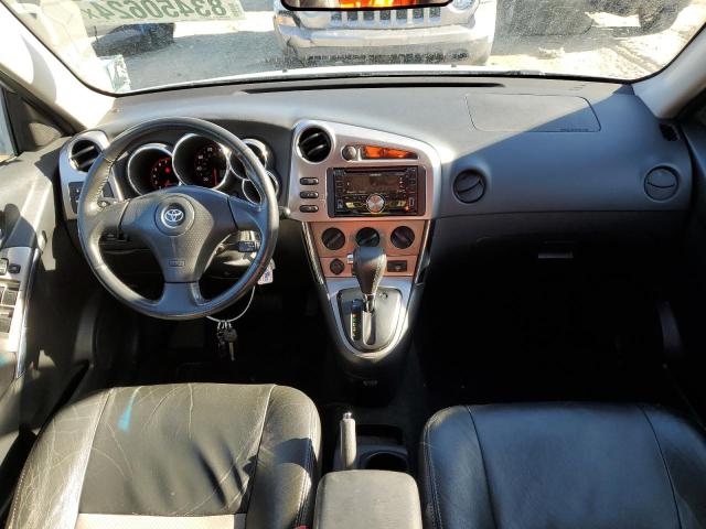 2T1KR32E17C678636 - 2007 TOYOTA COROLLA MA XR SILVER photo 8