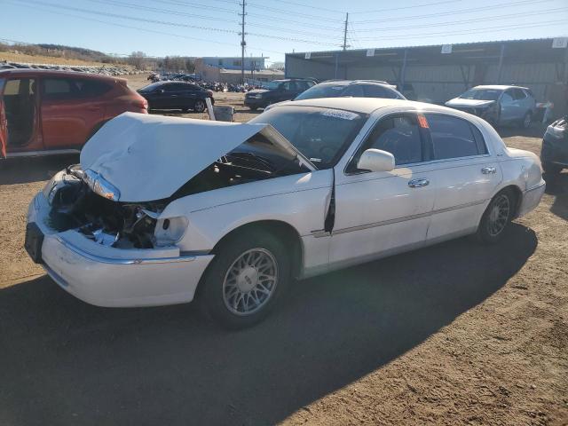 1998 LINCOLN TOWN CAR SIGNATURE, 