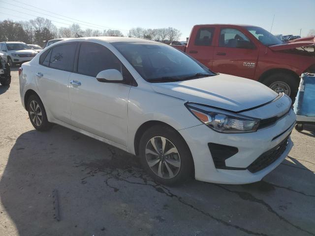 3KPA24AD5PE520378 - 2023 KIA RIO LX WHITE photo 4
