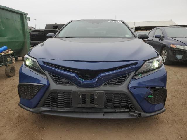 4T1T31AK6PU058476 - 2023 TOYOTA CAMRY SE NIGHT SHADE BLUE photo 5