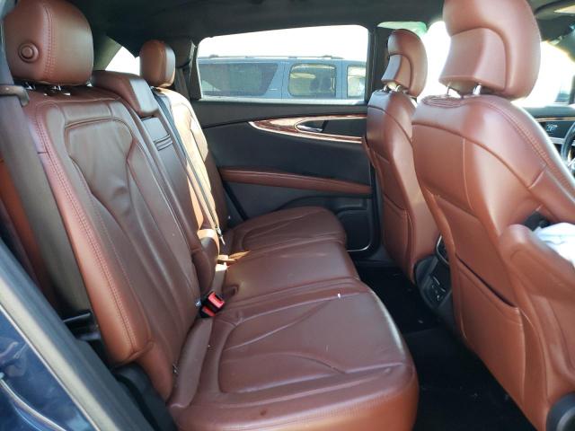 2LMPJ6LRXHBL12717 - 2017 LINCOLN MKX RESERVE Blau Foto 11