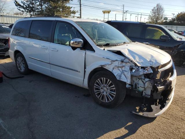 2C4RC1CG0FR617703 - 2015 CHRYSLER TOWN & COU TOURING L WHITE photo 4