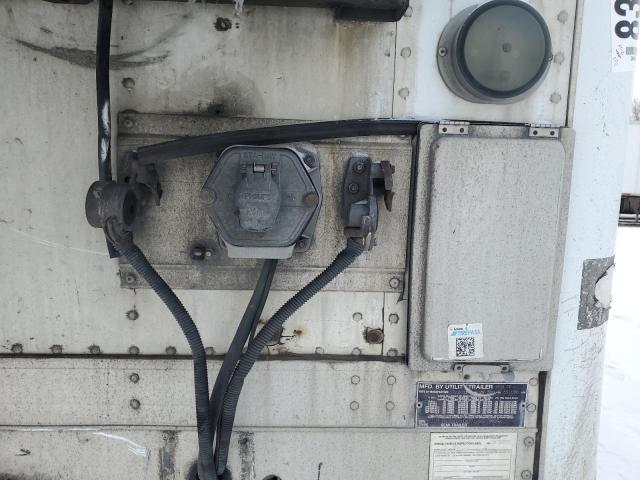 1UYVS2531CU277155 - 2012 UTILITY UTILITY WHITE photo 8