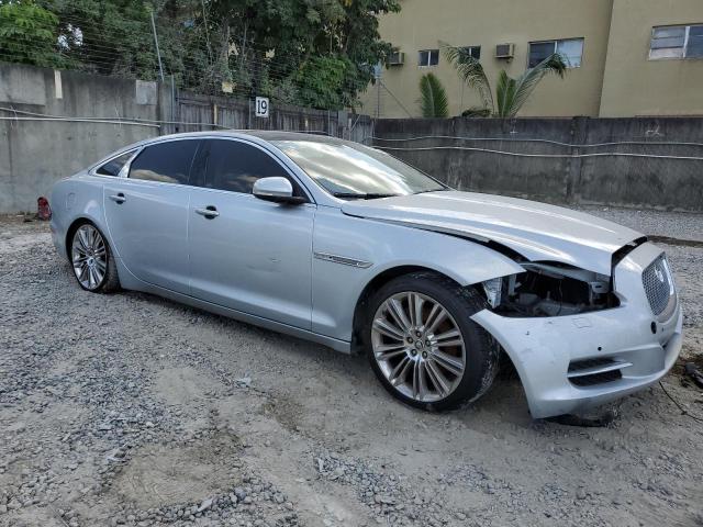 SAJWA2GB6BLV01021 - 2011 JAGUAR XJL GRAY photo 4
