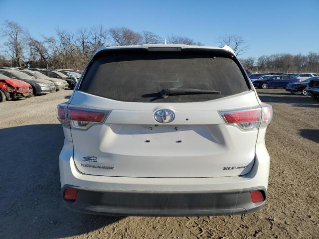 5TDJKRFH9FS162733 - 2015 TOYOTA HIGHLANDER XLE WHITE photo 6