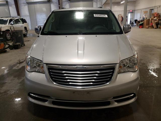 2C4RC1CG8CR119096 - 2012 CHRYSLER TOWN & COU TOURING L SILVER photo 5