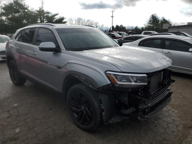 1V2WC2CA1NC202593 - 2022 VOLKSWAGEN ATLAS CROS SE SILVER photo 4