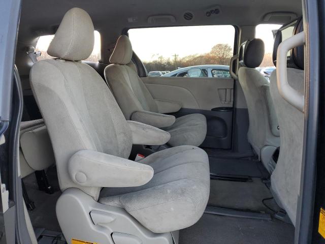 5TDZK3DC8DS293902 - 2013 TOYOTA SIENNA BLACK photo 11