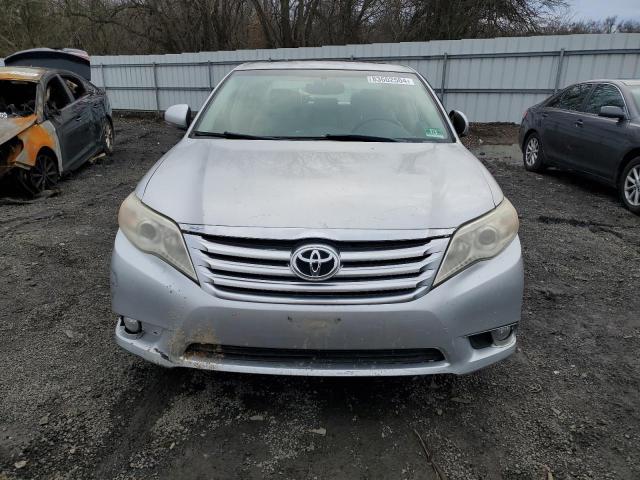 4T1BK3DB7BU432950 - 2011 TOYOTA AVALON BASE SILVER photo 5