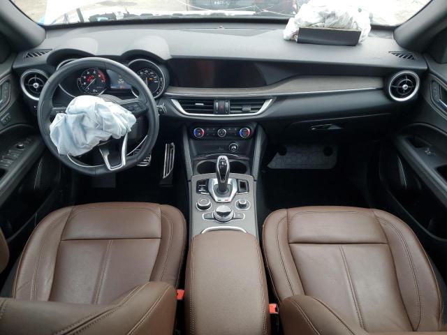 ZASPAKBN6N7D32322 - 2022 ALFA ROMEO STELVIO TI WHITE photo 8