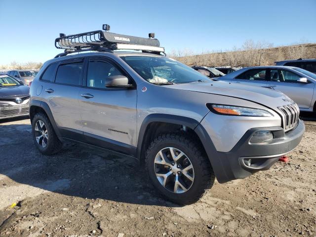1C4PJMBBXJD572091 - 2018 JEEP CHEROKEE TRAILHAWK ვერცხლისფერი ფოტო 4