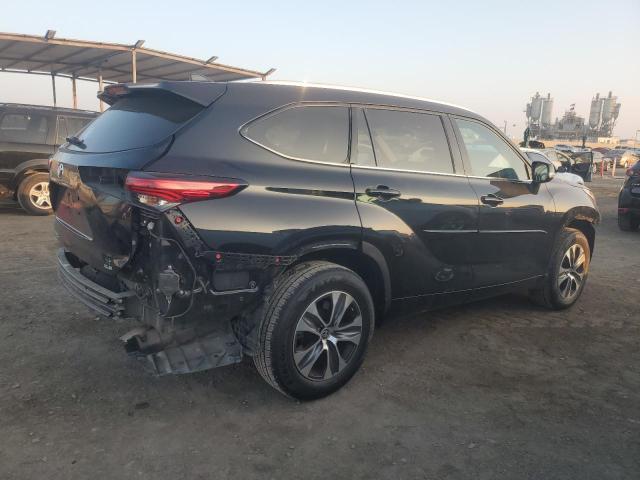 5TDHZRAH2NS140542 - 2022 TOYOTA HIGHLANDER XLE BLACK photo 3