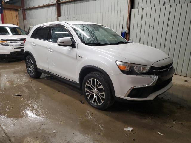 JA4AR3AU7JU016794 - 2018 MITSUBISHI OUTLANDER ES WHITE photo 4