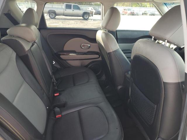 KNDJP3A5XG7277638 - 2016 KIA SOUL + WHITE photo 11