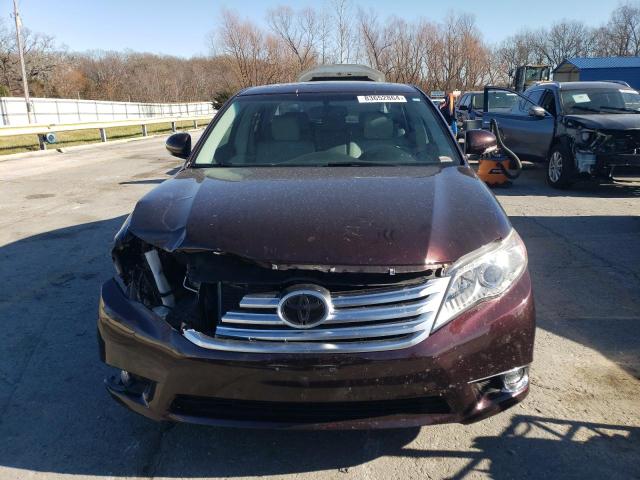 4T1BK3DB7CU464637 - 2012 TOYOTA AVALON BASE 栗色 照片 5