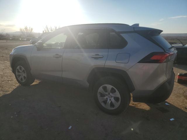 2T3H1RFV2MW134730 - 2021 TOYOTA RAV4 LE 银色 照片 2